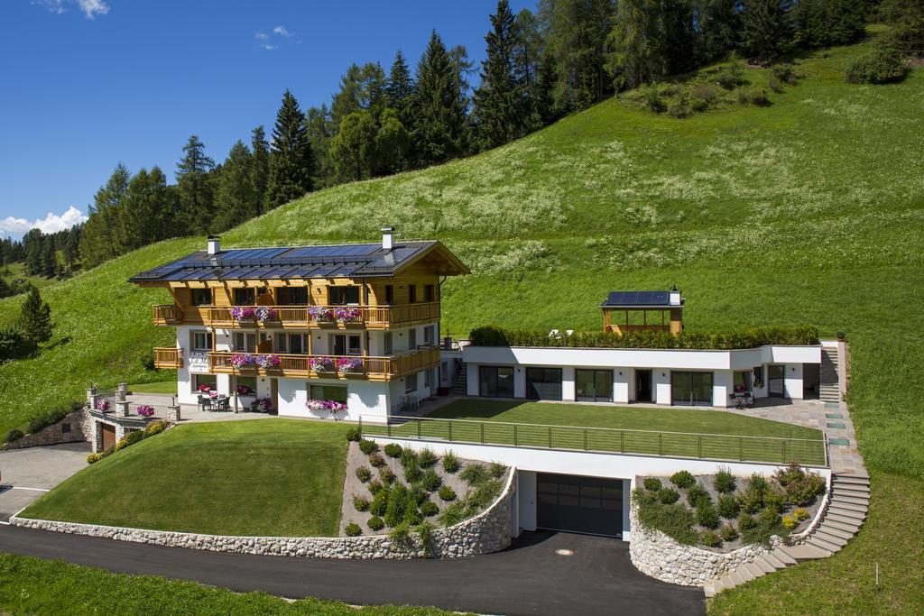 Apartments La Mana Santa Cristina Val Gardena Exterior photo